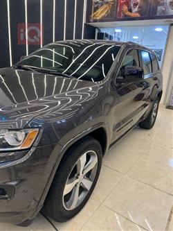 جیپ گراند شیرۆکی